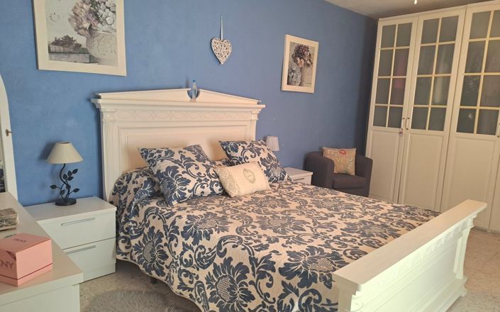 Image No.33-4 Bed House for sale