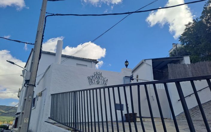 Image No.45-4 Bed House for sale