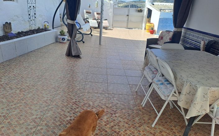 Image No.9-4 Bed House for sale