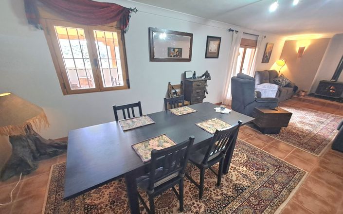 Image No.28-3 Bed House for sale