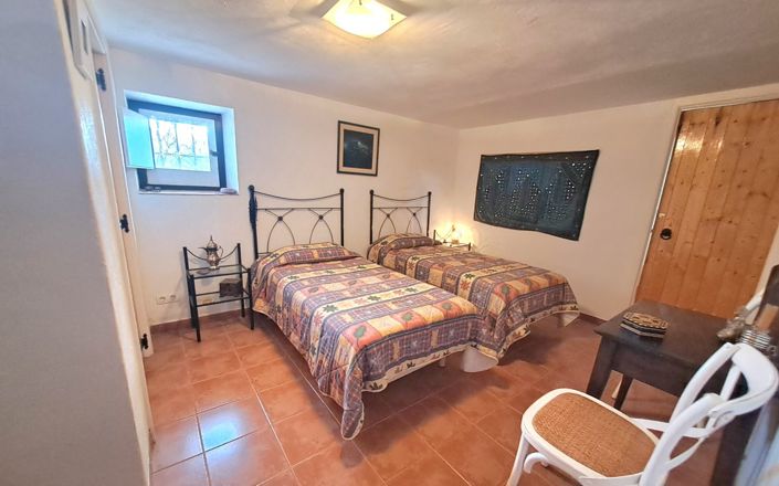 Image No.34-3 Bed House for sale