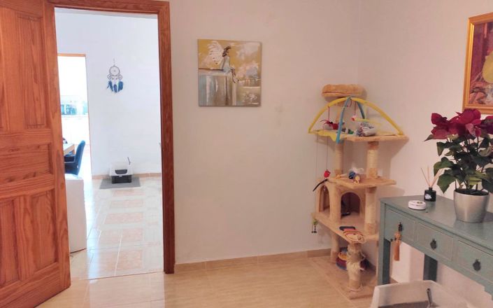 Image No.5-4 Bed House for sale