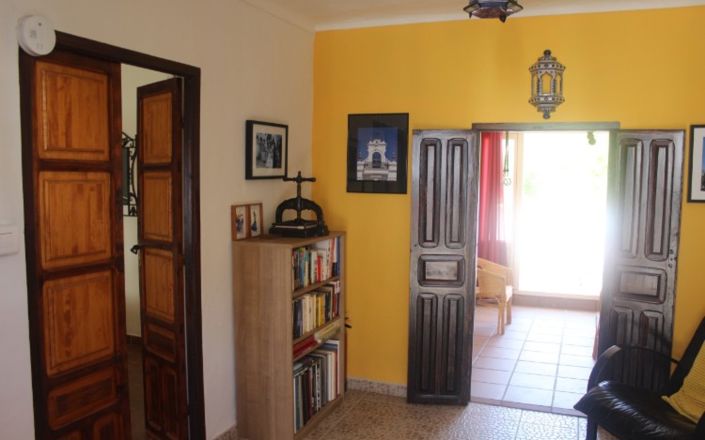 Image No.19-4 Bed House for sale