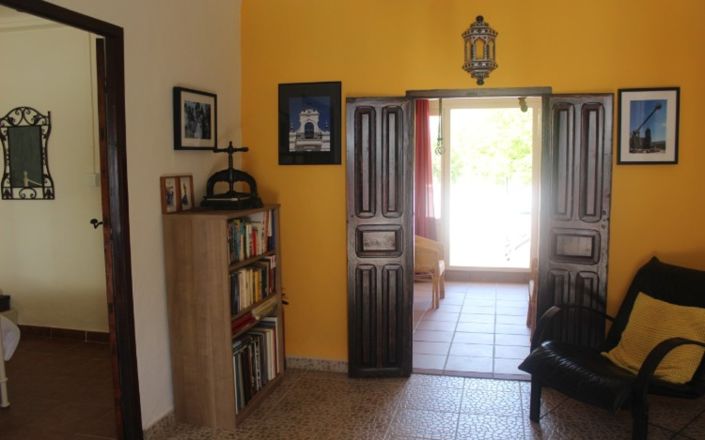 Image No.3-4 Bed House for sale