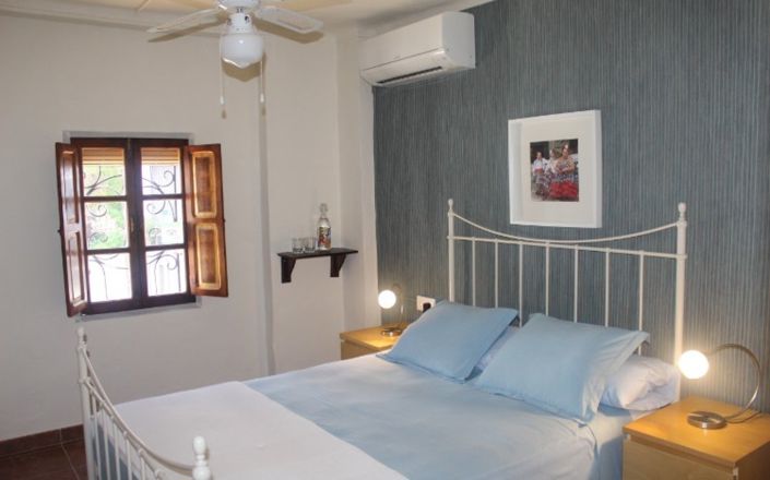 Image No.4-4 Bed House for sale