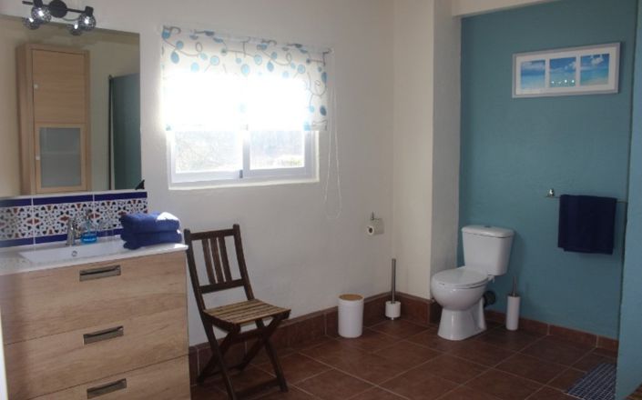 Image No.7-4 Bed House for sale