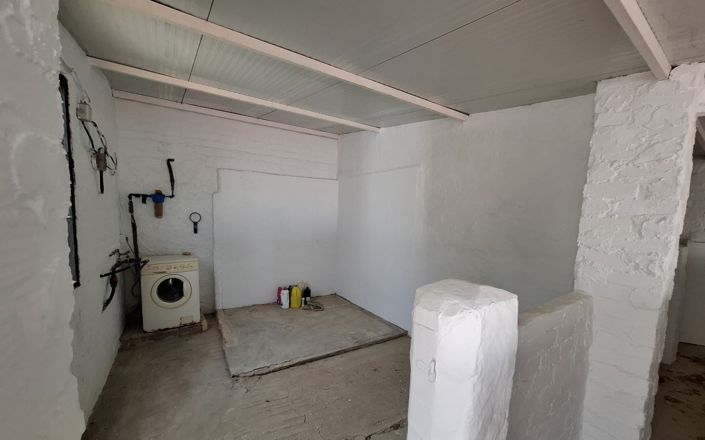 Image No.52-4 Bed House for sale