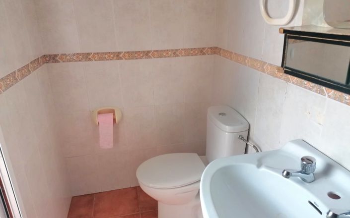 Image No.12-3 Bed House for sale