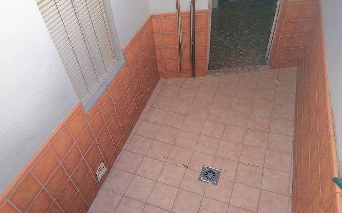 Image No.17-3 Bed House for sale