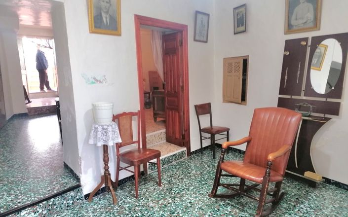 Image No.4-3 Bed House for sale