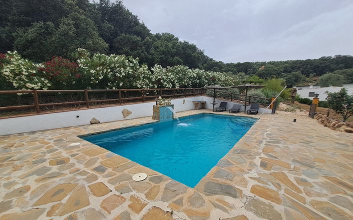 Image No.14-5 Bed House for sale