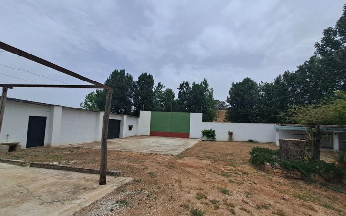 Image No.26-5 Bed House for sale