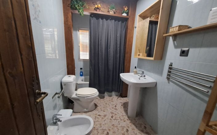 Image No.48-5 Bed House for sale