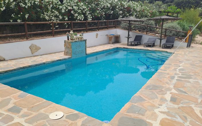 Image No.7-5 Bed House for sale