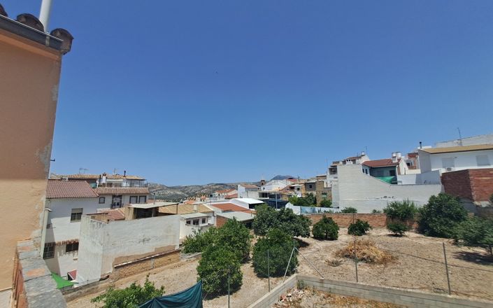 Image No.23-5 Bed House for sale