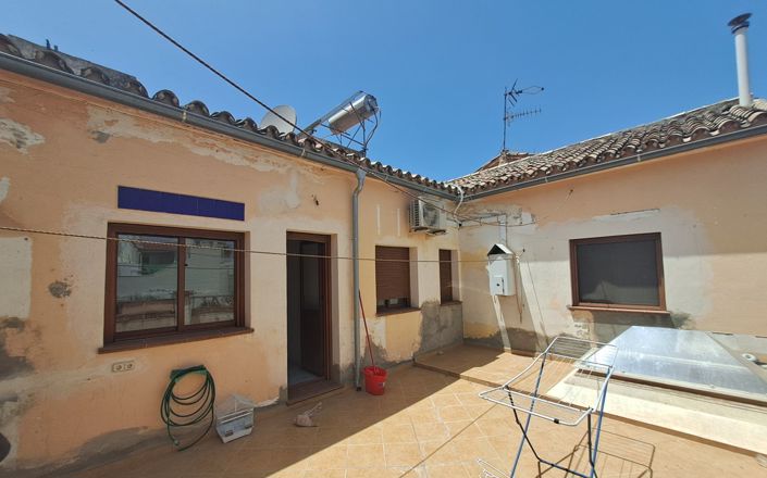 Image No.29-5 Bed House for sale