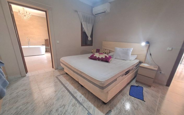 Image No.41-5 Bed House for sale