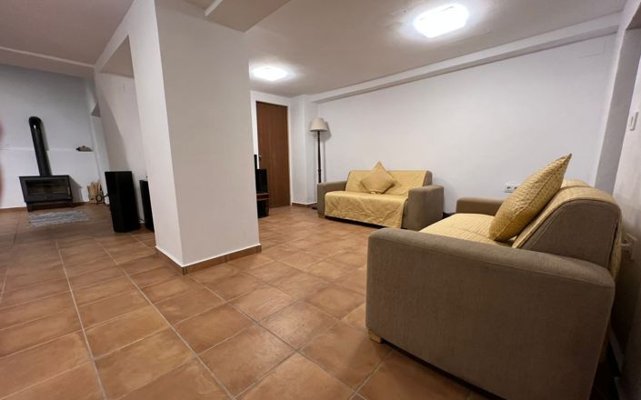 Image No.11-4 Bed House for sale