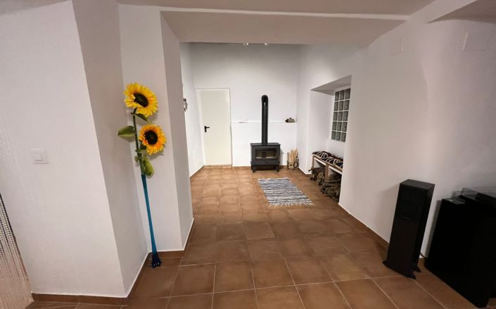 Image No.16-4 Bed House for sale