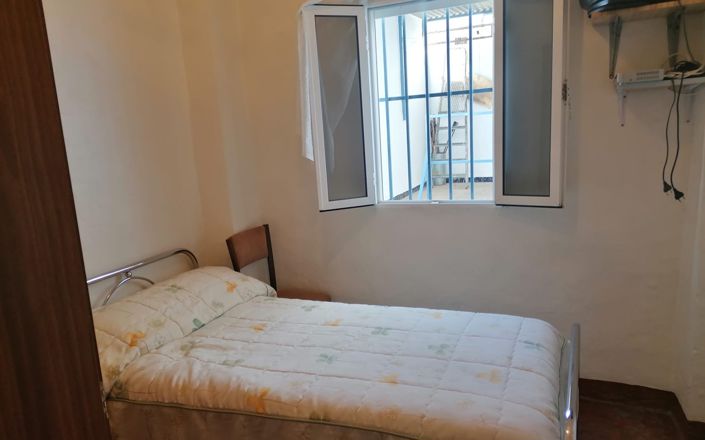 Image No.26-2 Bed House for sale