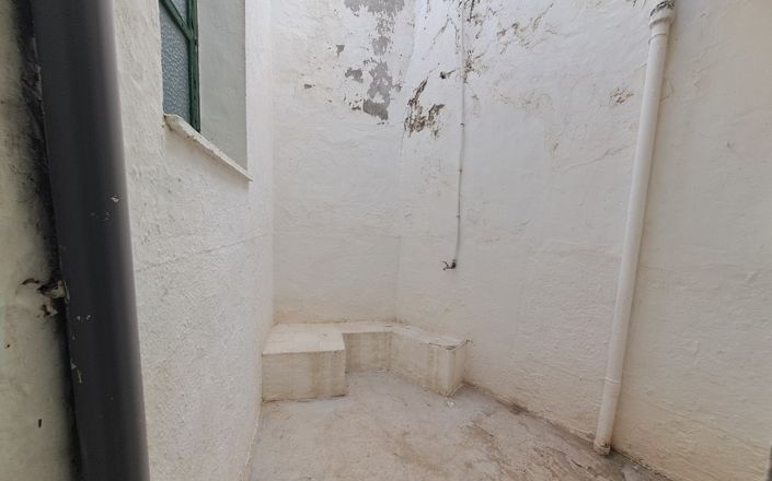 Image No.17-3 Bed House for sale