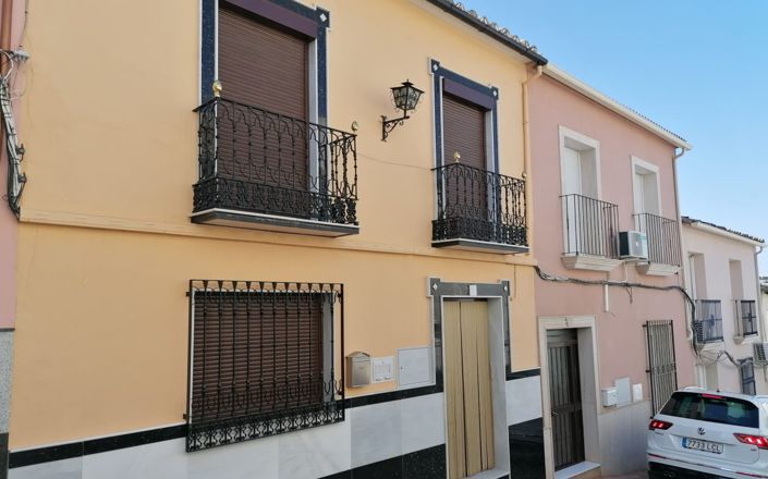 Image No.1-Maison de 5 chambres à vendre à Rute