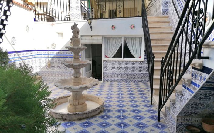 Image No.2-Maison de 5 chambres à vendre à Rute