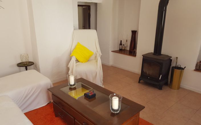 Image No.4-2 Bed House for sale