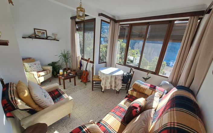 Image No.10-5 Bed House for sale