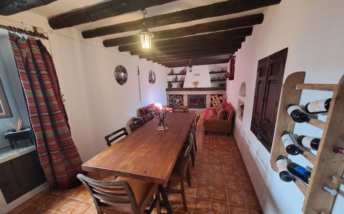 Image No.32-5 Bed House for sale