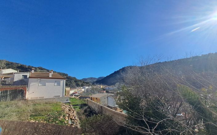 Image No.39-5 Bed House for sale