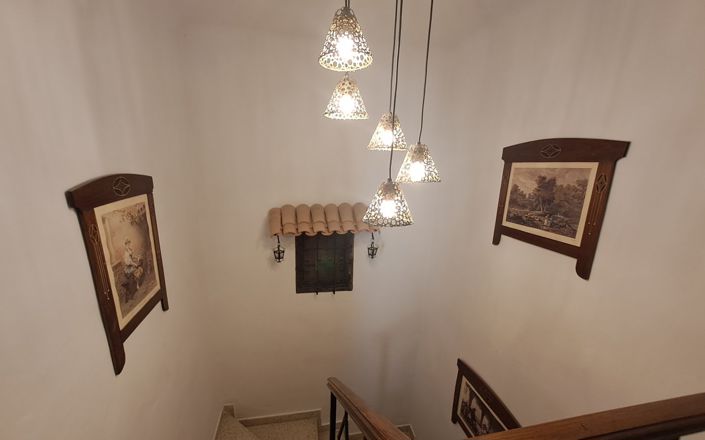 Image No.40-5 Bed House for sale