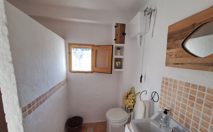 Image No.44-5 Bed House for sale