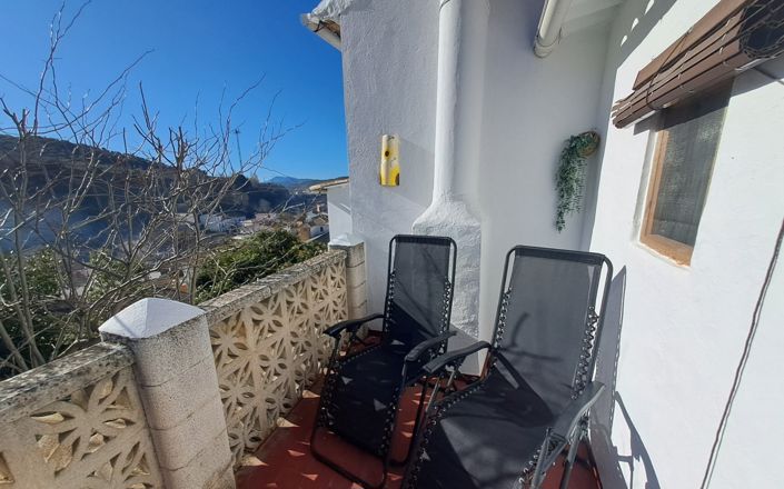 Image No.46-5 Bed House for sale