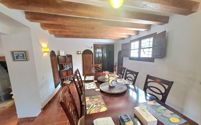 Image No.18-5 Bed House for sale