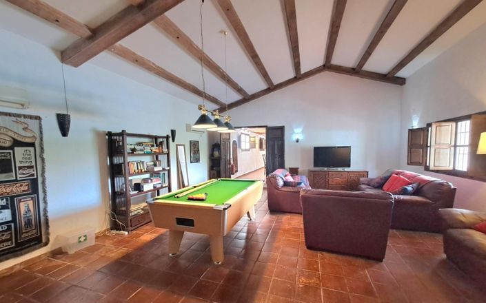 Image No.25-5 Bed House for sale