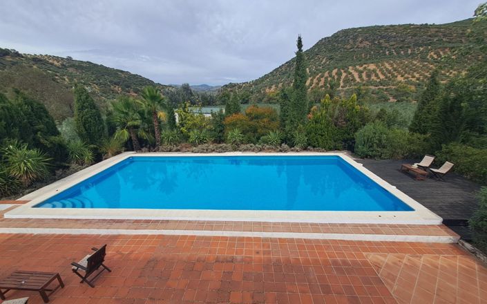 Image No.3-5 Bed House for sale