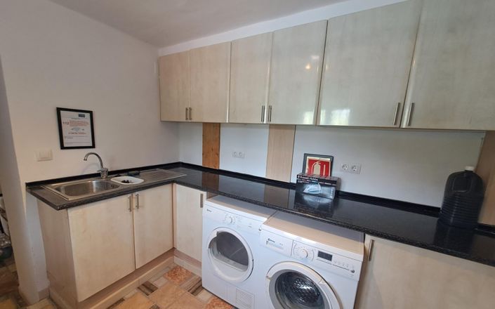 Image No.38-5 Bed House for sale