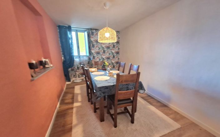 Image No.12-3 Bed House for sale