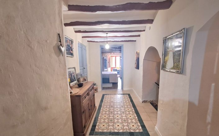 Image No.30-3 Bed House for sale