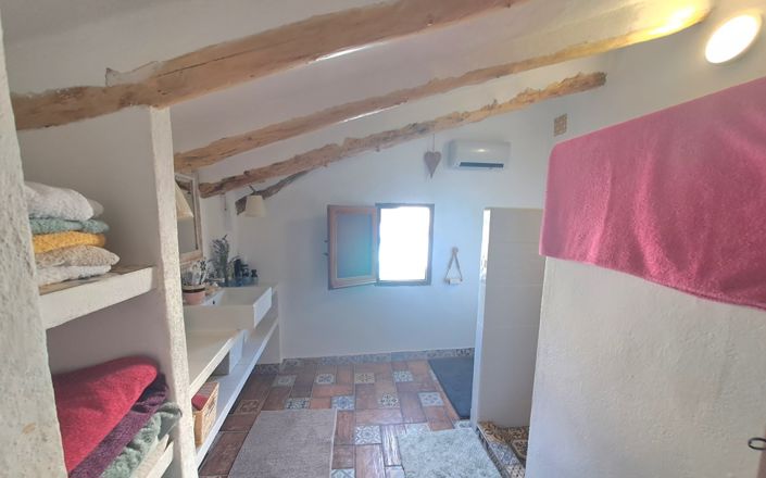 Image No.36-3 Bed House for sale