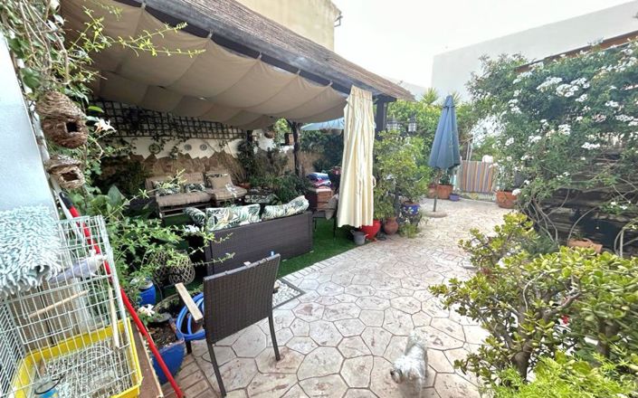 Image No.16-5 Bed House for sale