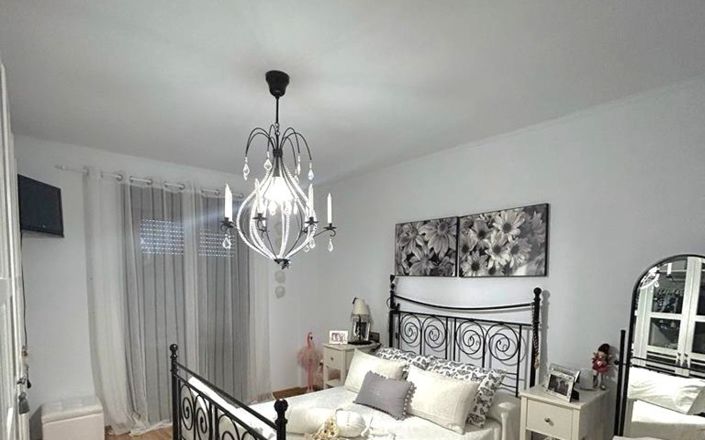 Image No.19-5 Bed House for sale