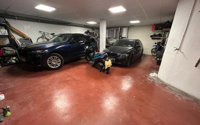 Image No.30-5 Bed House for sale