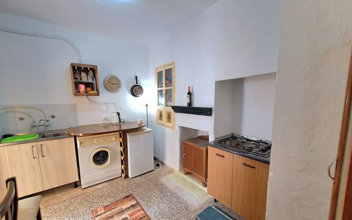 Image No.16-4 Bed House for sale