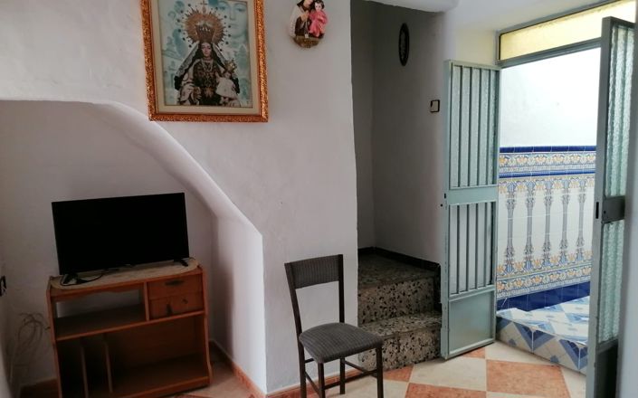 Image No.12-3 Bed House for sale