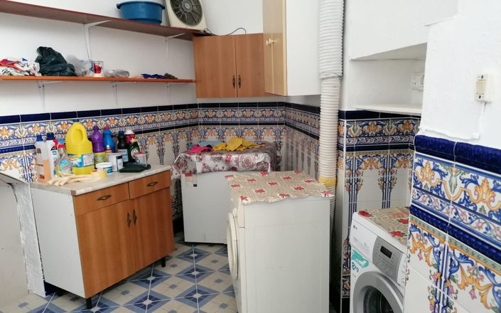 Image No.14-3 Bed House for sale