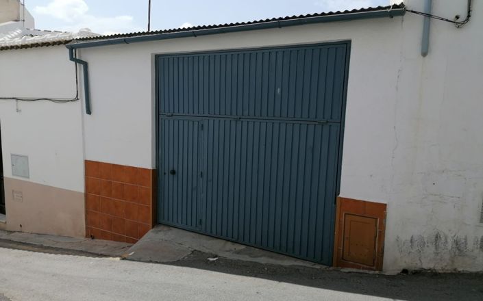 Image No.2-3 Bed House for sale