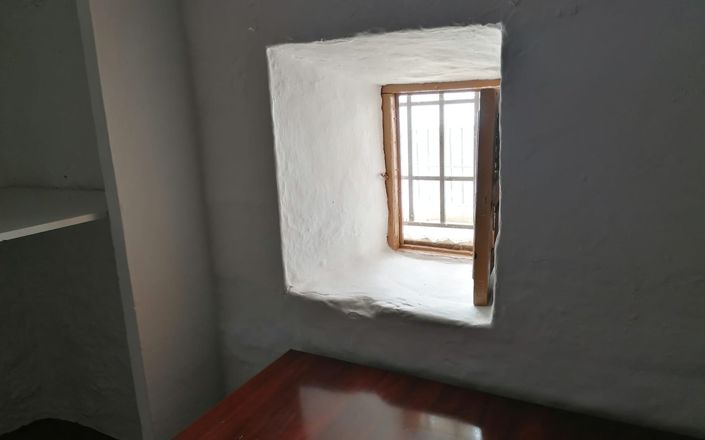 Image No.24-3 Bed House for sale