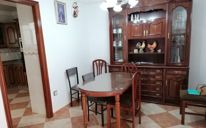 Image No.6-3 Bed House for sale